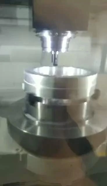 Sáu hàm định tâm và mâm cặp độc lập